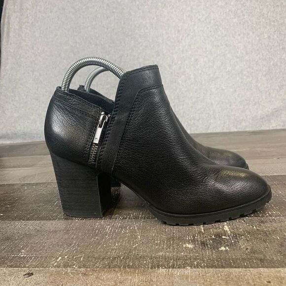Lucky Brand Women’s Size 9.5 Natlee Bootie Black Leather Block Heel Zipper - Picture 1 of 11